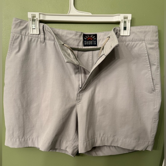 Faherty All Day Shorts. (5’’) - Stone - Picture 3 of 4